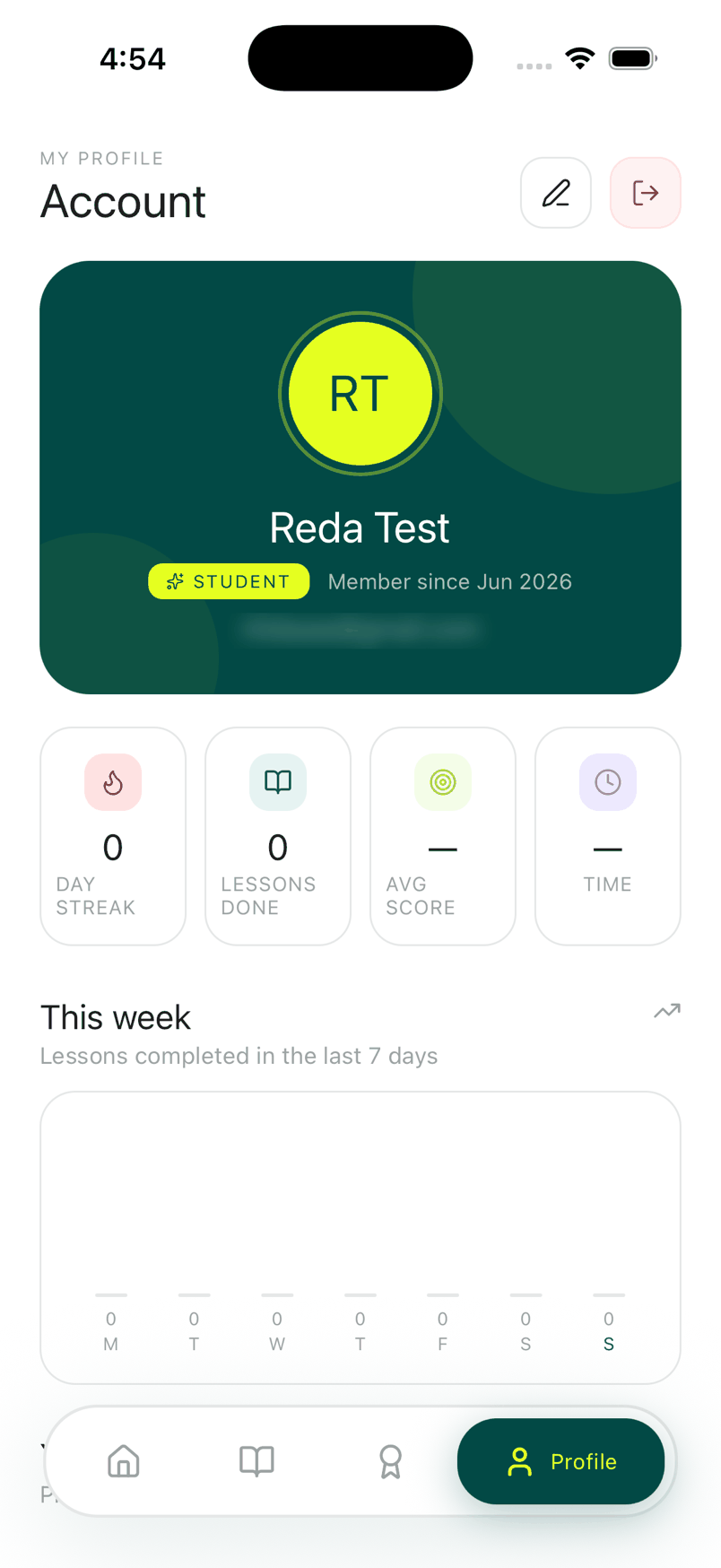 Streaks, daily goals and three bilingual nudges a day